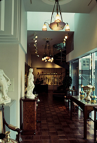 �M�������[����